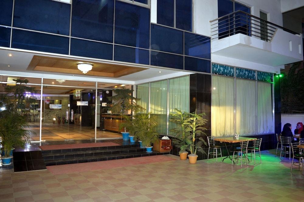 Uni Resort Cox's Bazar Exterior photo