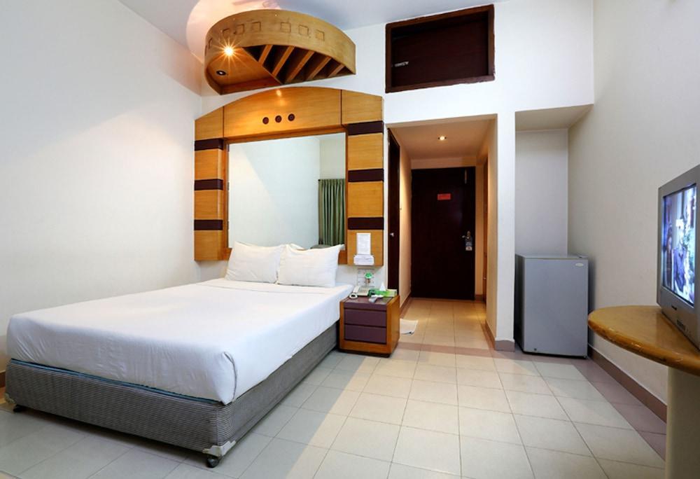 Uni Resort Cox's Bazar Exterior photo