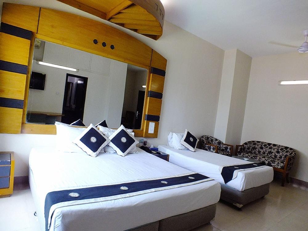 Uni Resort Cox's Bazar Exterior photo