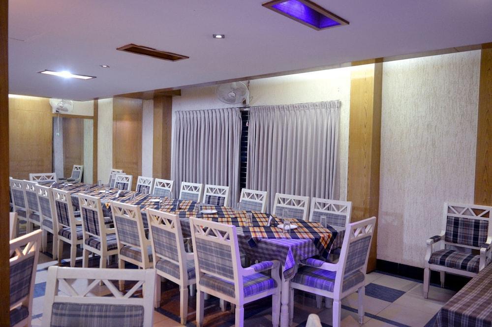 Uni Resort Cox's Bazar Exterior photo
